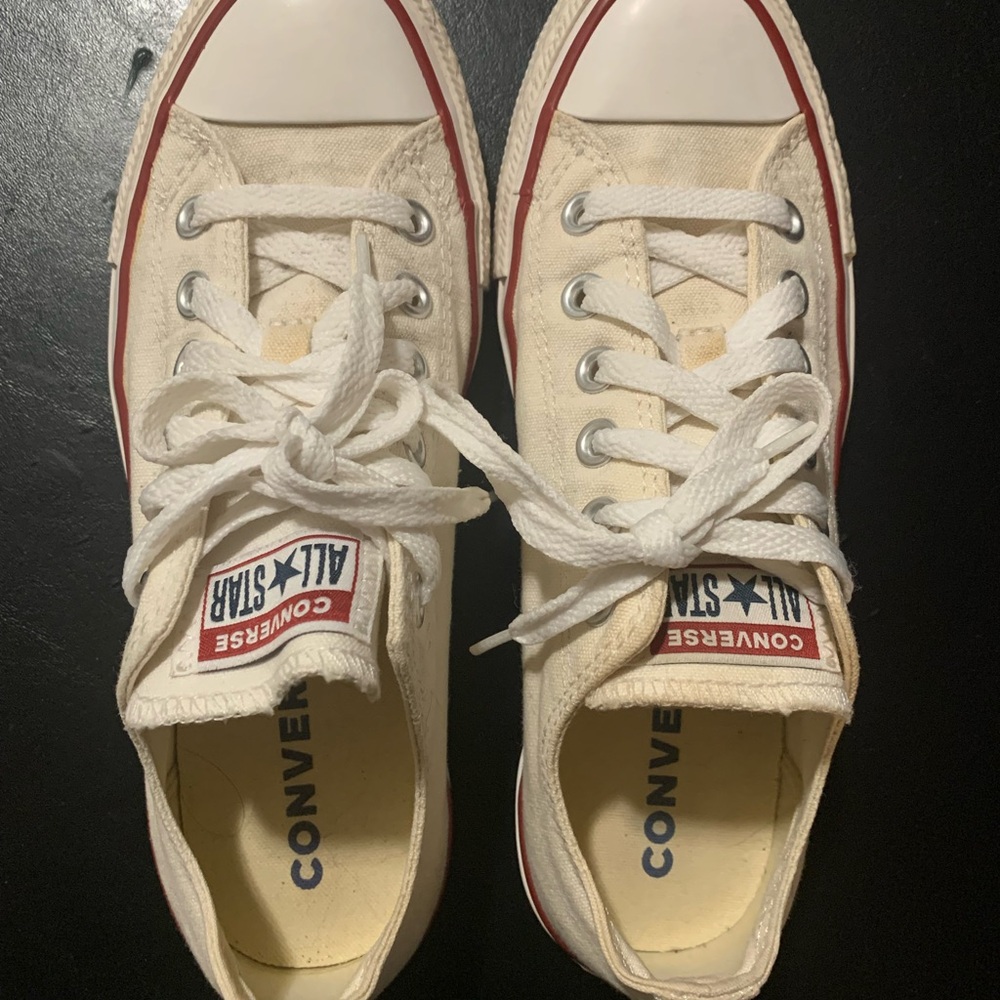 Converse Women’s 7.5 Cream Canvas Low Top Sneakers with Red Trim